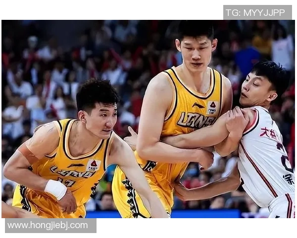 广厦与上海激战正酣1月17日常规赛精彩回顾与分析